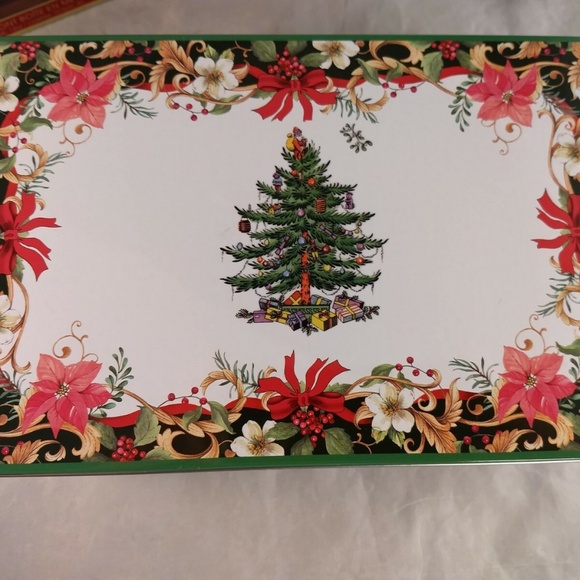 Set of TWO NIB Spode Christmas Tree 5 pc tin sets Poinsettia 4 mugs 2 tins - Picture 4 of 6